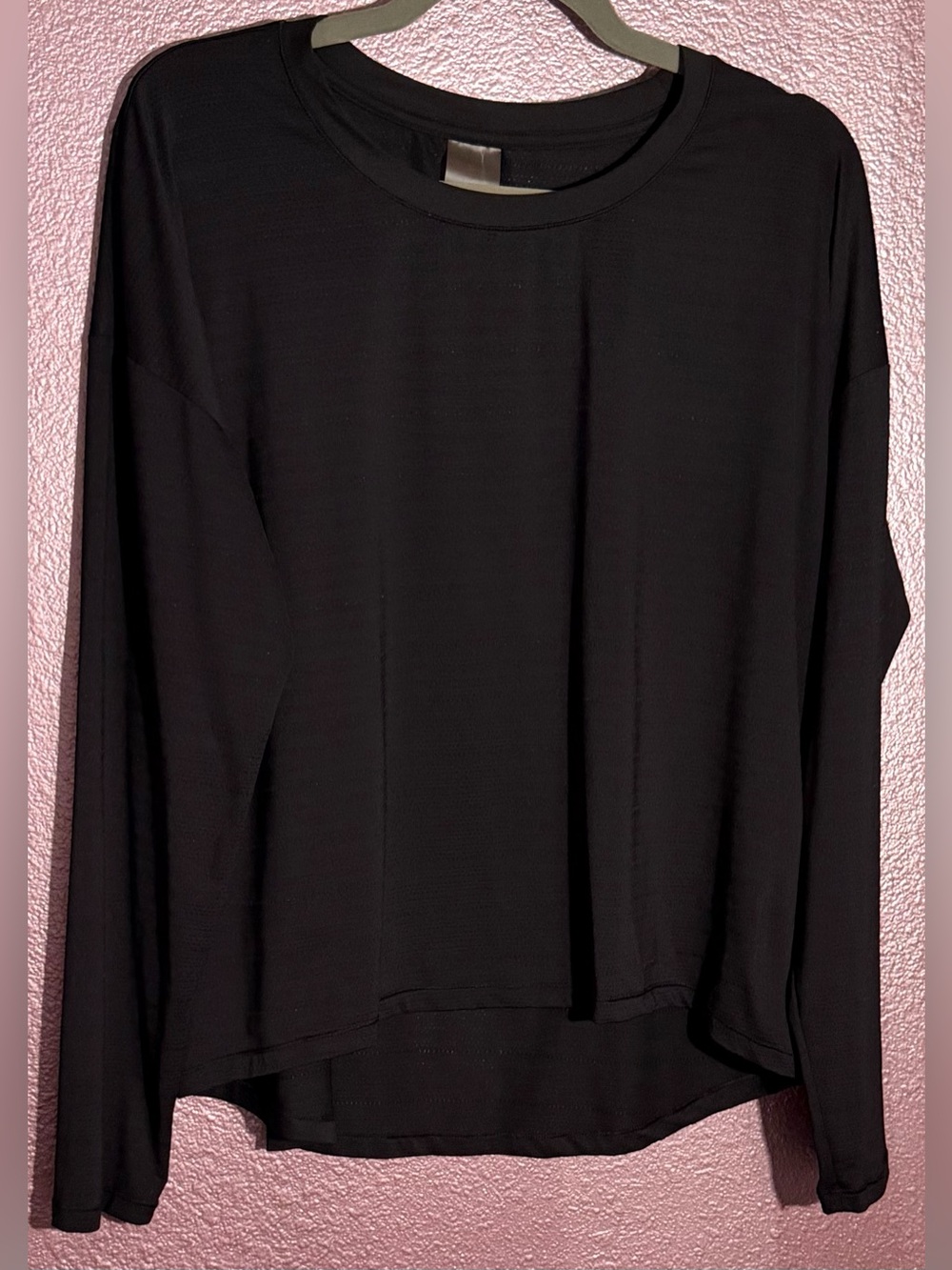 CALIA by Carrie Underwood Black Long Sleeve Crewneck Top